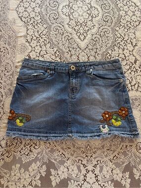 denim mini skirt with floral embroidery